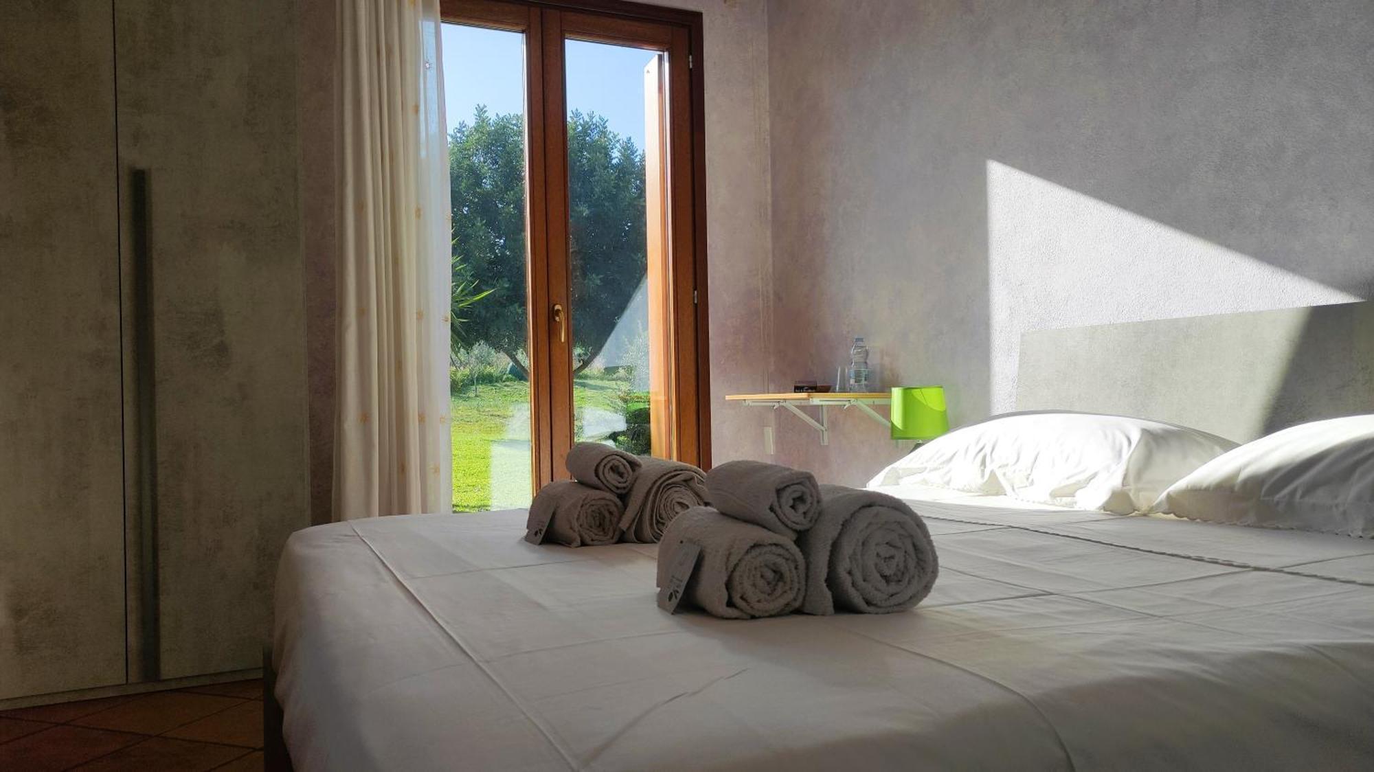 Grotta Delle Fate Bed & Breakfast Ossi Exterior photo