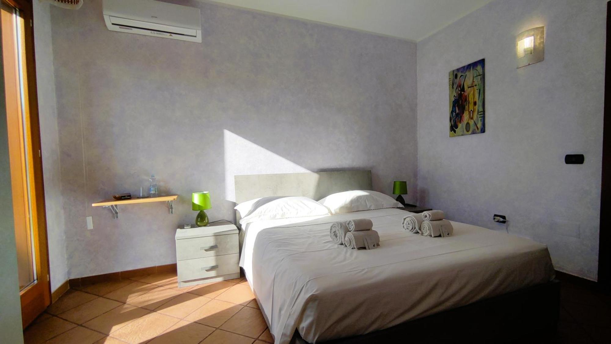 Grotta Delle Fate Bed & Breakfast Ossi Exterior photo