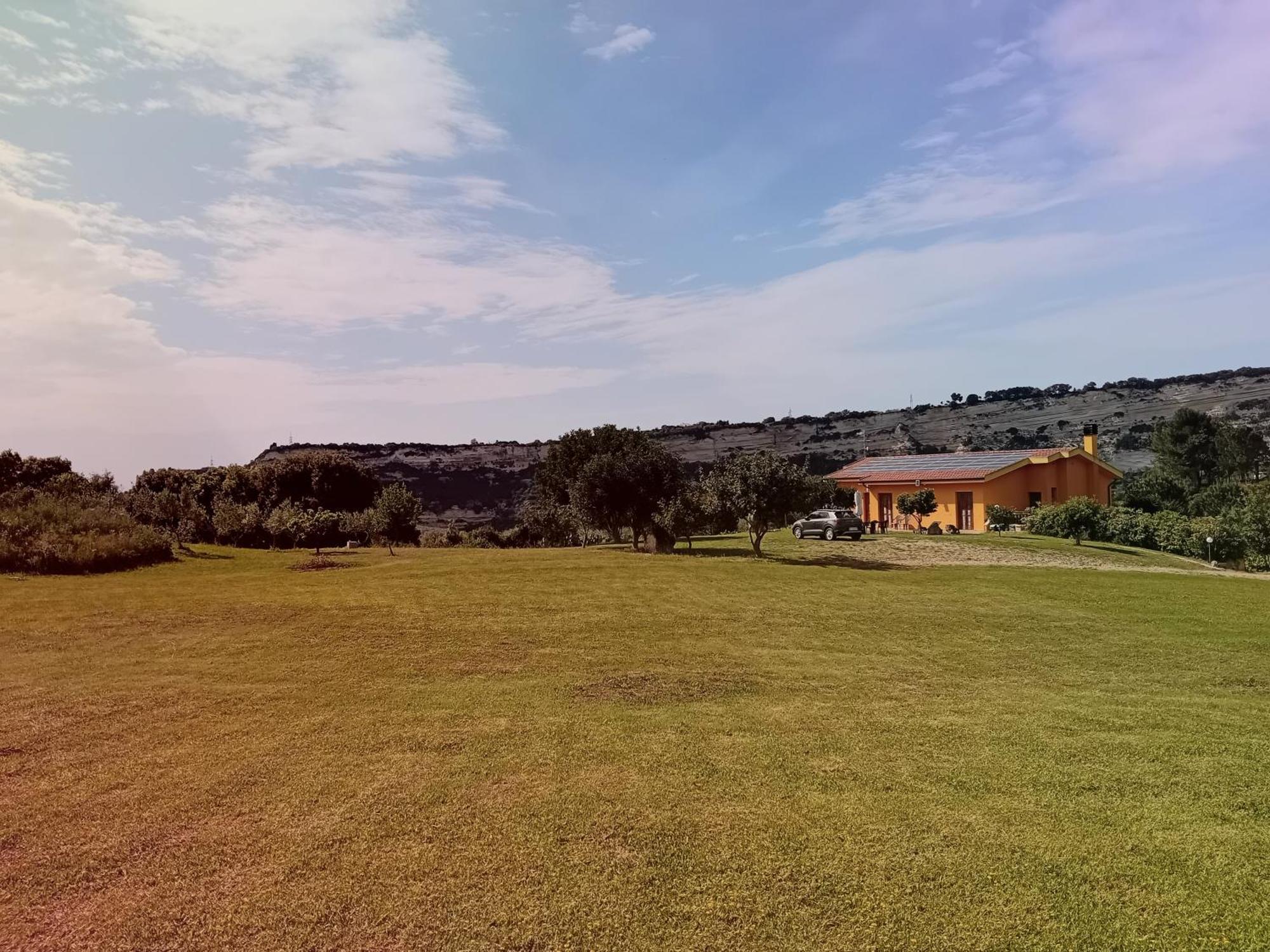 Grotta Delle Fate Bed & Breakfast Ossi Exterior photo